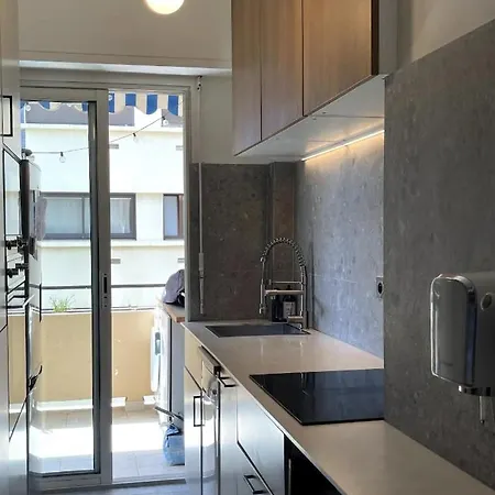 T2 55m2 Terrasse 20m2 - A 15min A Pied Du Centre - Wifi - Air Conditioning