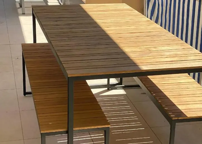 شقة T2 55m2 Terrasse 20m2 - A 15min A Pied Du Centre - Wifi - Air Conditioning *