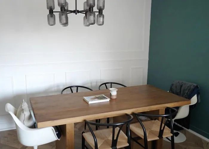 T2 55m2 Terrasse 20m2 - A 15min A Pied Du Centre - Wifi - Air Conditioning شقة *